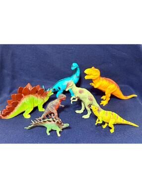 Dinosaur Lot 7 Hard plastic toys